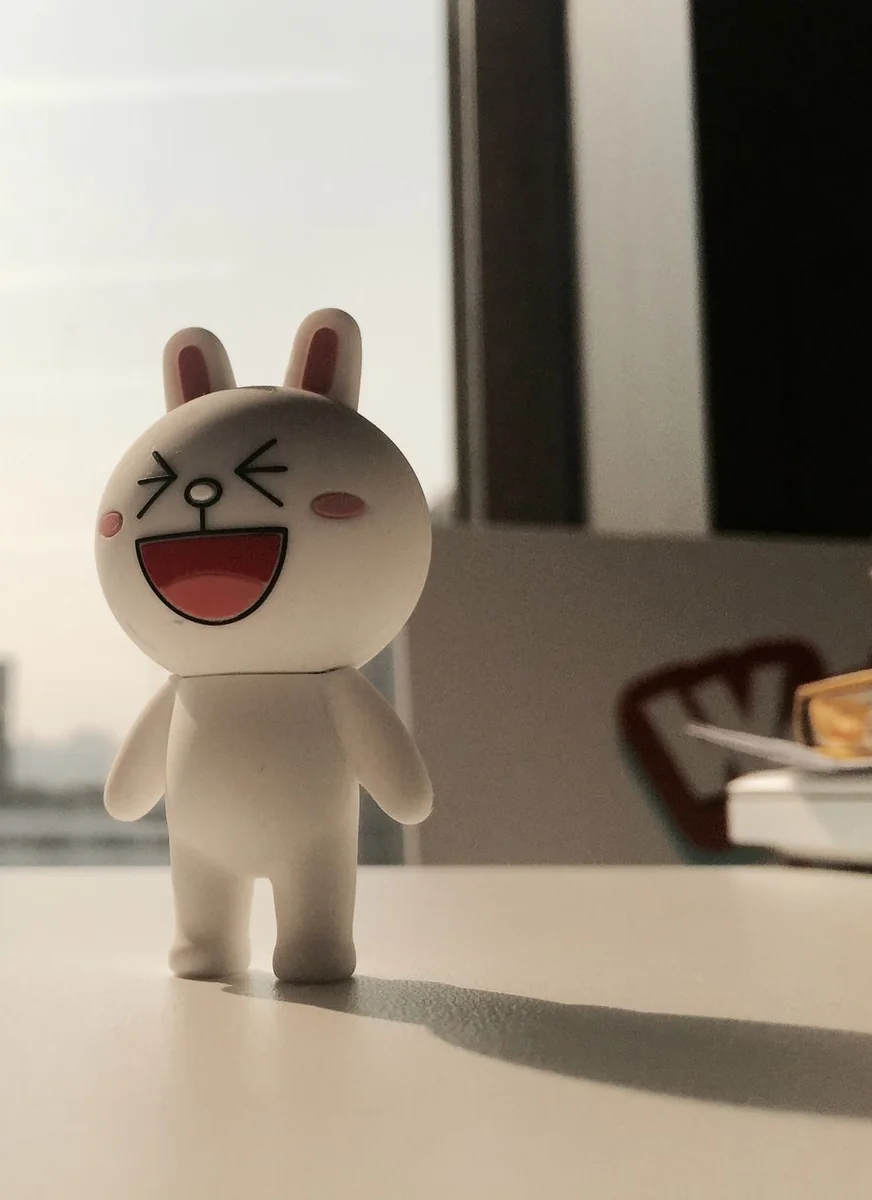 悬疑题材分区封面示意，信息给得克制